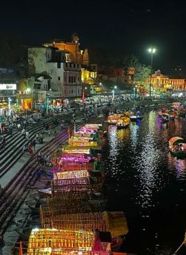 Accommodation in Kumbh mela Tour