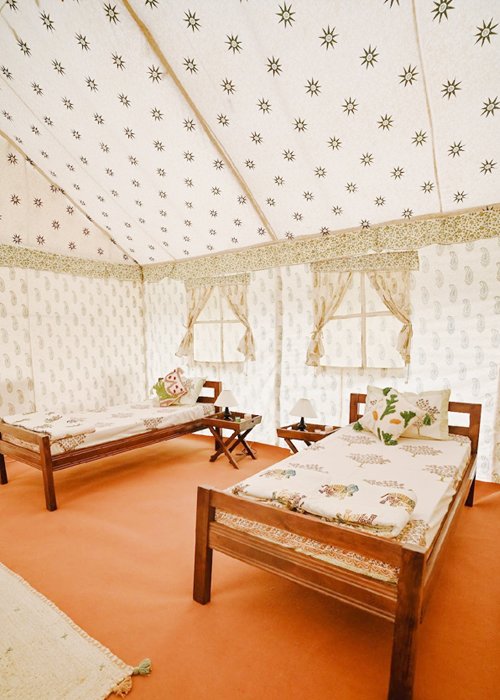 Luxury Accommodation in kumbh mela Tour Packages